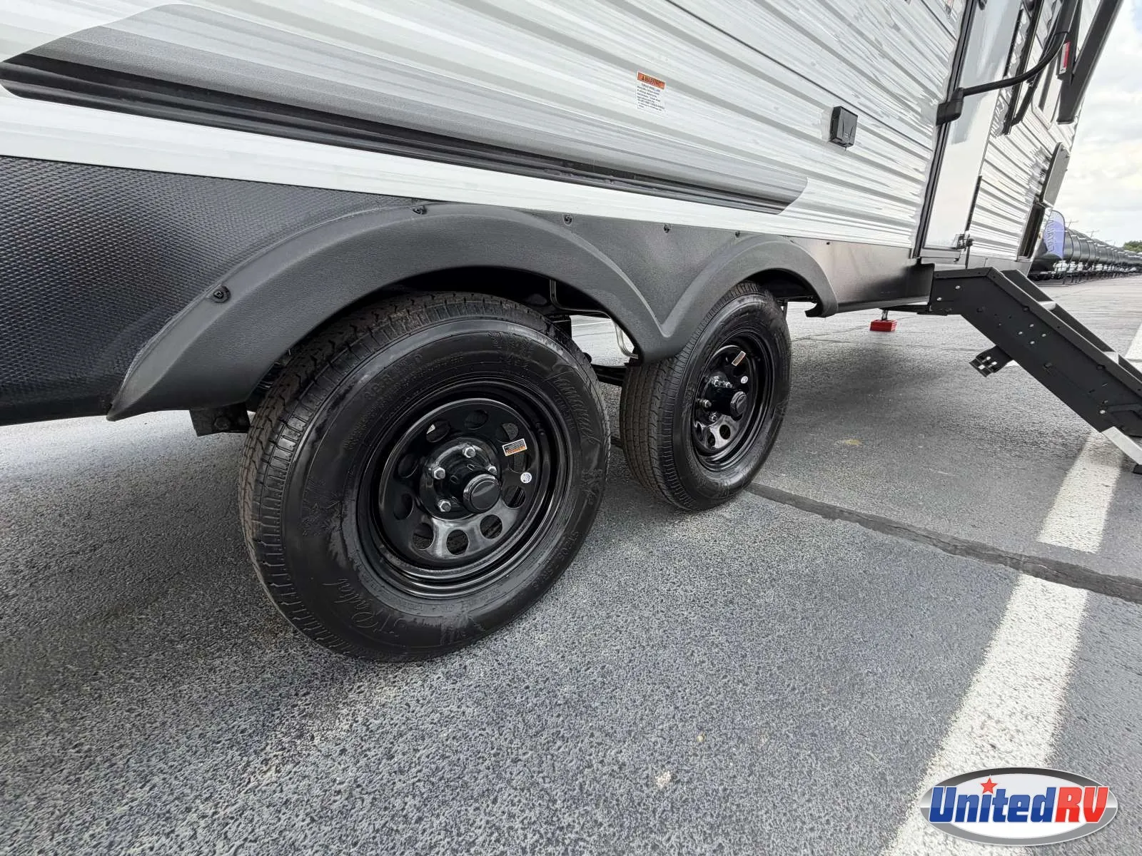 2026 SUNSET PARK RV SUNLITE 25DB - Photo 3