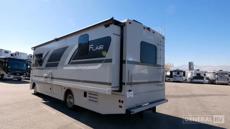 2026 Fleetwood Flair 29M - Photo 4