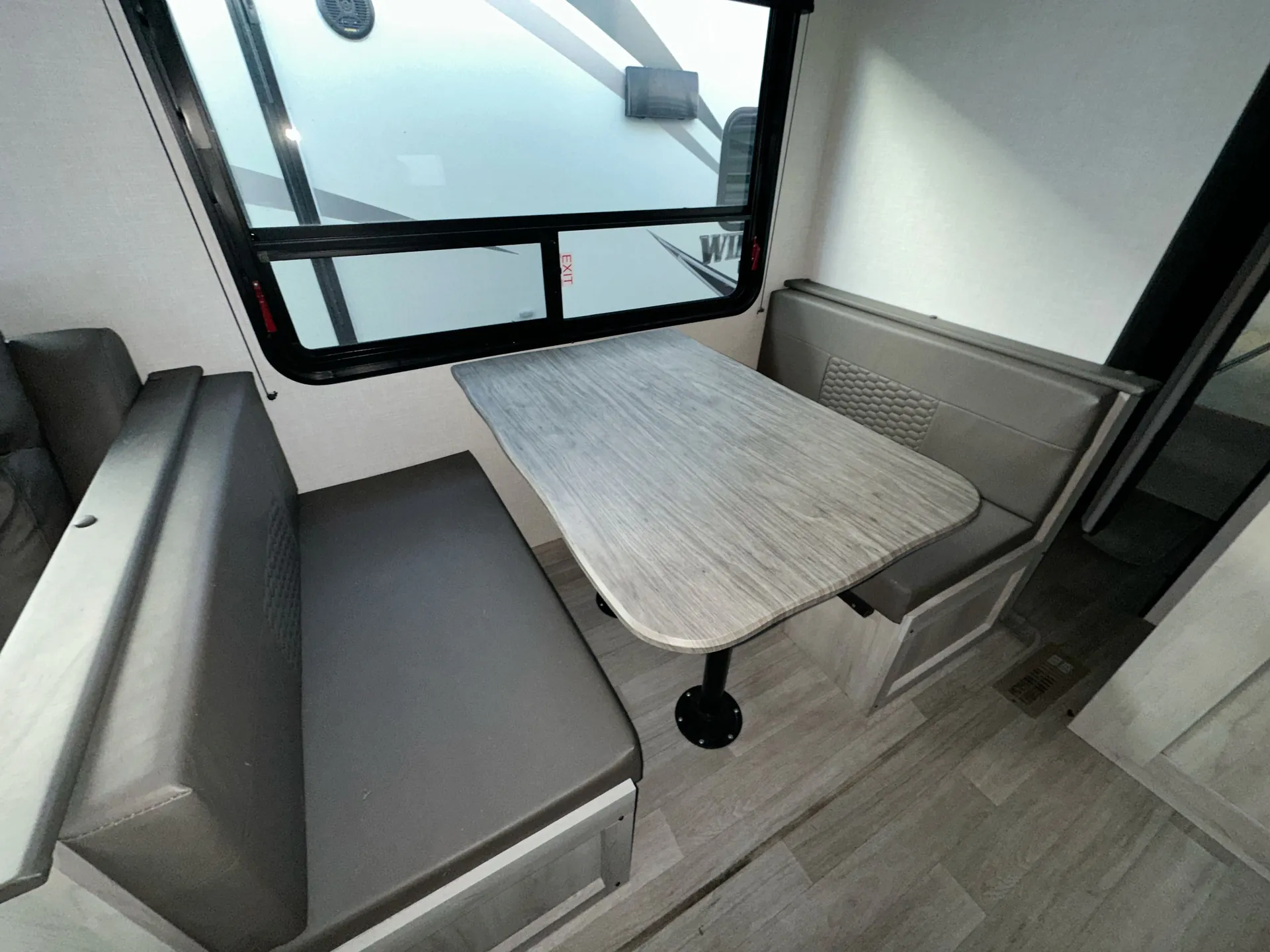 2024 K-Z Rv Sportsmen Se 292RBKSE — living area main