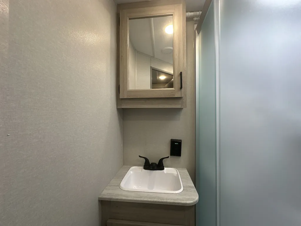 2024 Coachmen Catalina Legacy Edition 243RBS, Photos photo 24