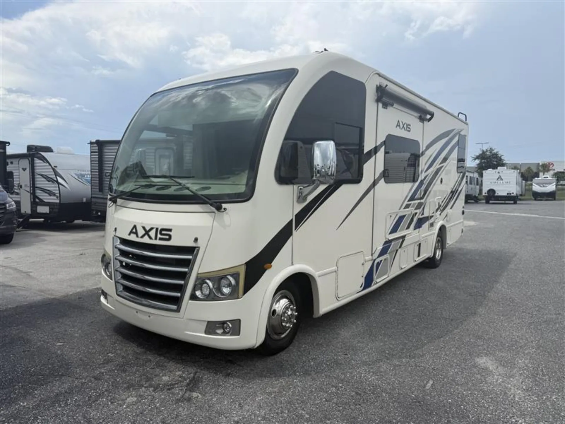 2021 Thor Motor Coach Axis 24.3 - Photo 3
