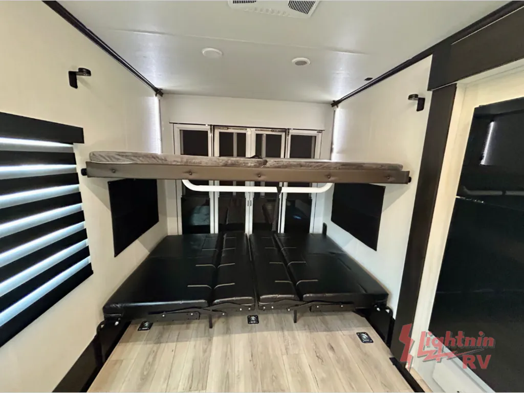 2026 Forest River Vengeance Rogue Armored 26L140, Photos photo 18