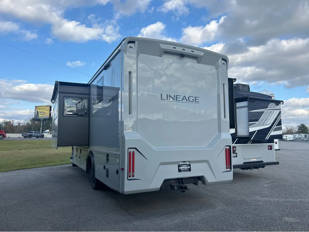 2026 Grand Design Lineage Series F 31ZW - Photo 4