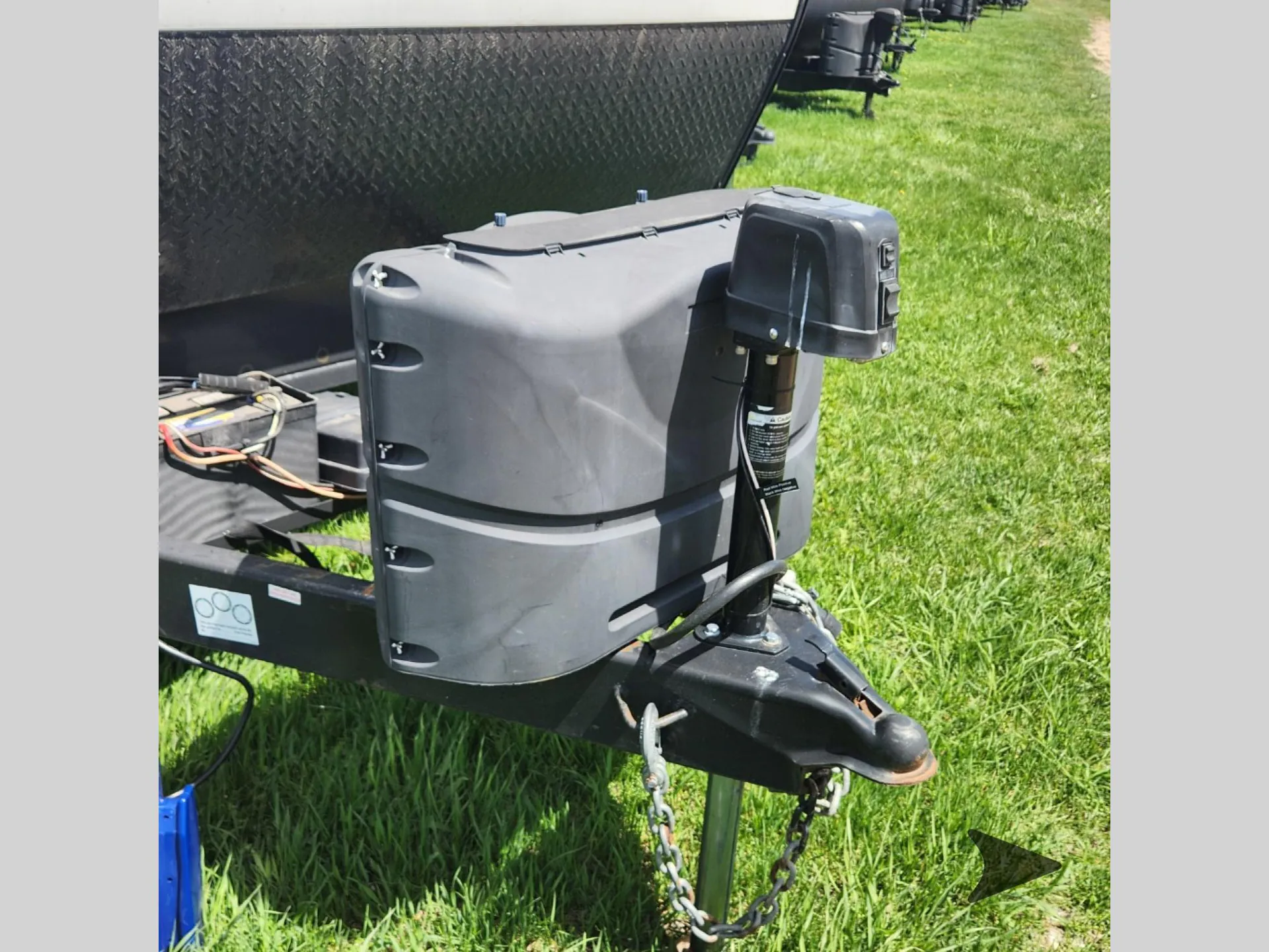 2021 Forest River Vengeance Rogue 25V - Photo 3