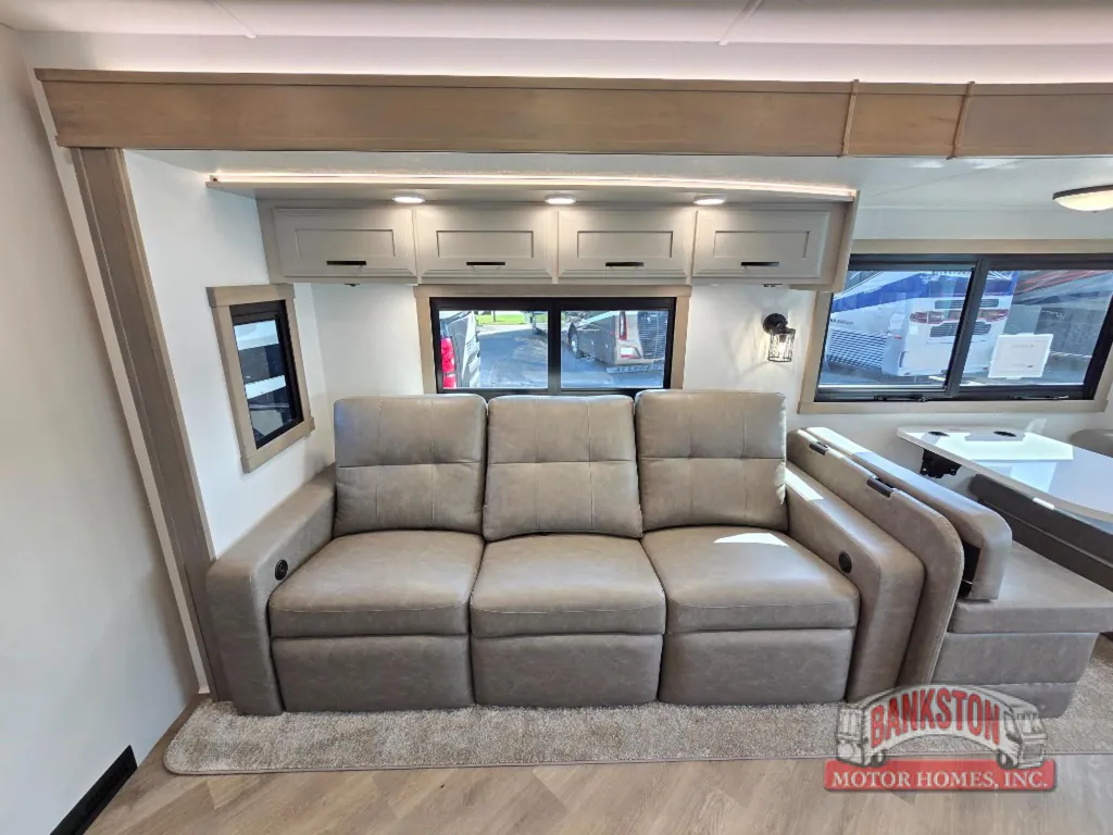 2027 Entegra Coach Emblem 36U, Photos photo 28