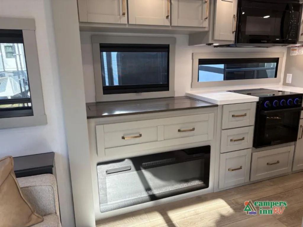 2026 Brinkley Model Z 297, Photos photo 11