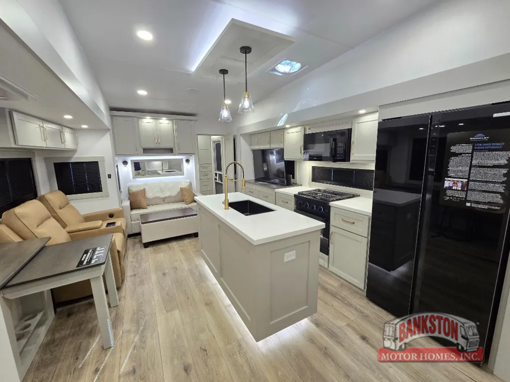 2026 Brinkley Model Z 3515, Photos photo 8