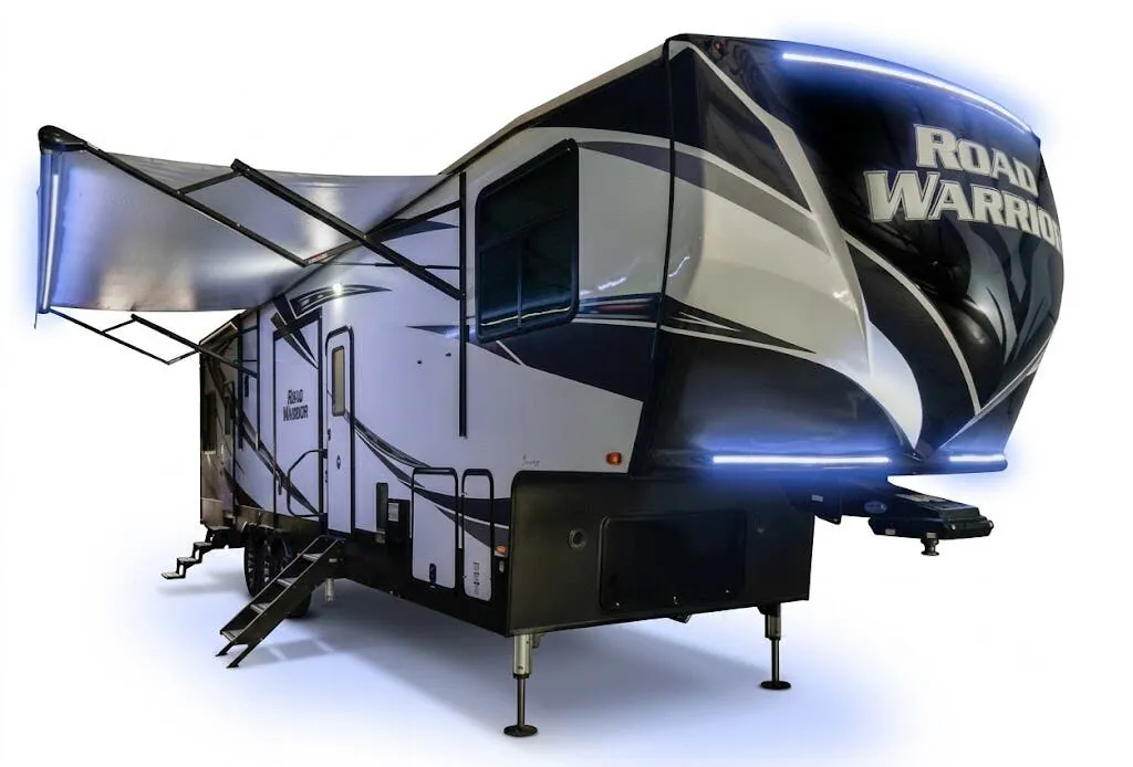 Heartland Road Warrior 4275 exterior