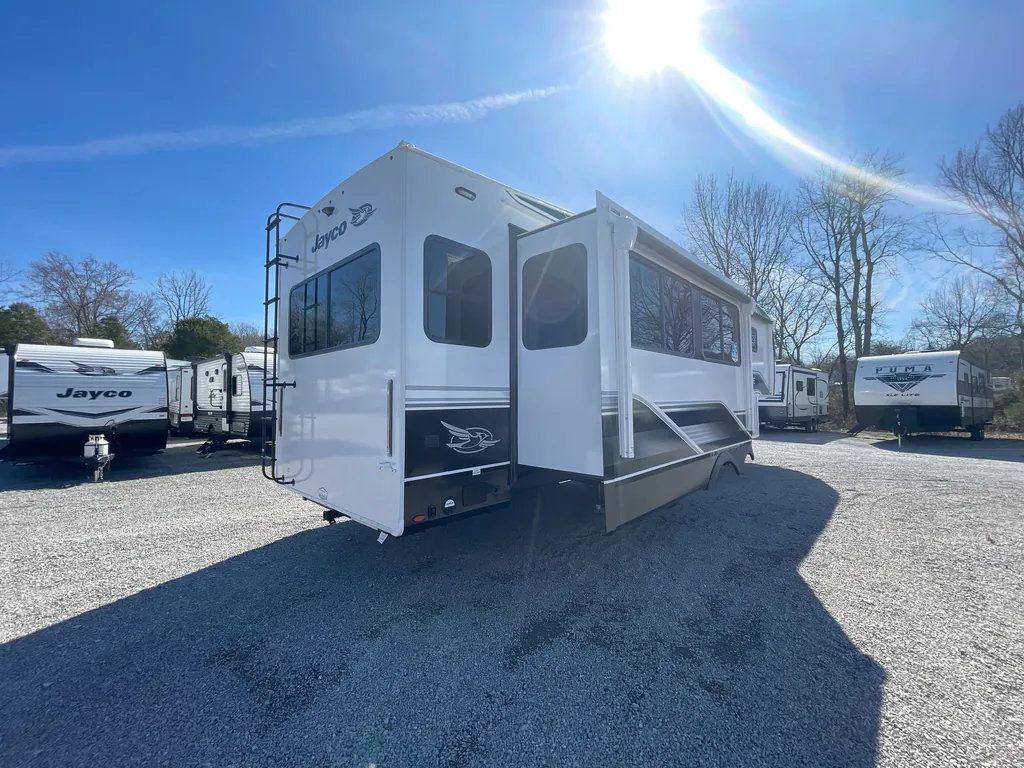 2026 Jayco Eagle 321RSTS, Photos photo 3