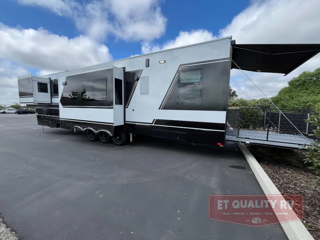 2026 Brinkley Model G 4150, Photos photo 14
