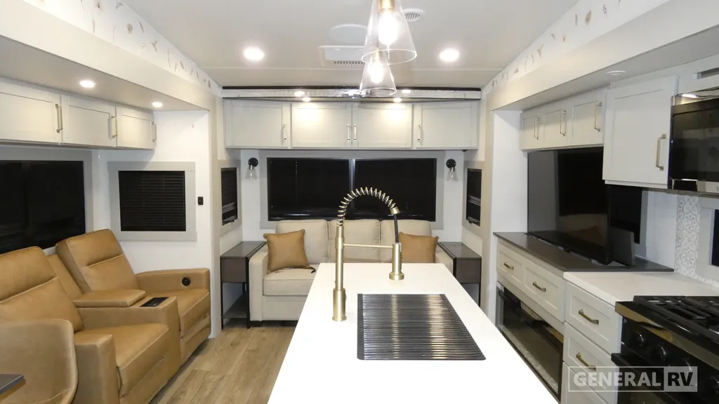 2024 Brinkley Model Z 3100, Photos photo 2