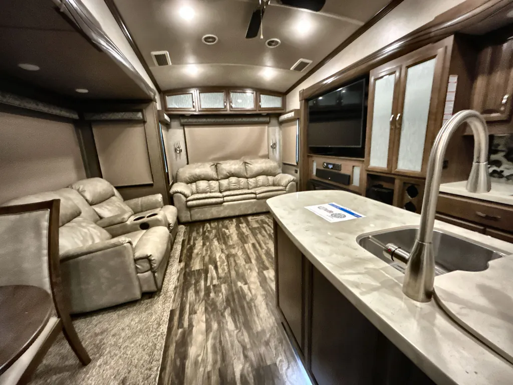 2019 Forest River Cedar Creek Champagne Edition 38EL, Photos photo 16
