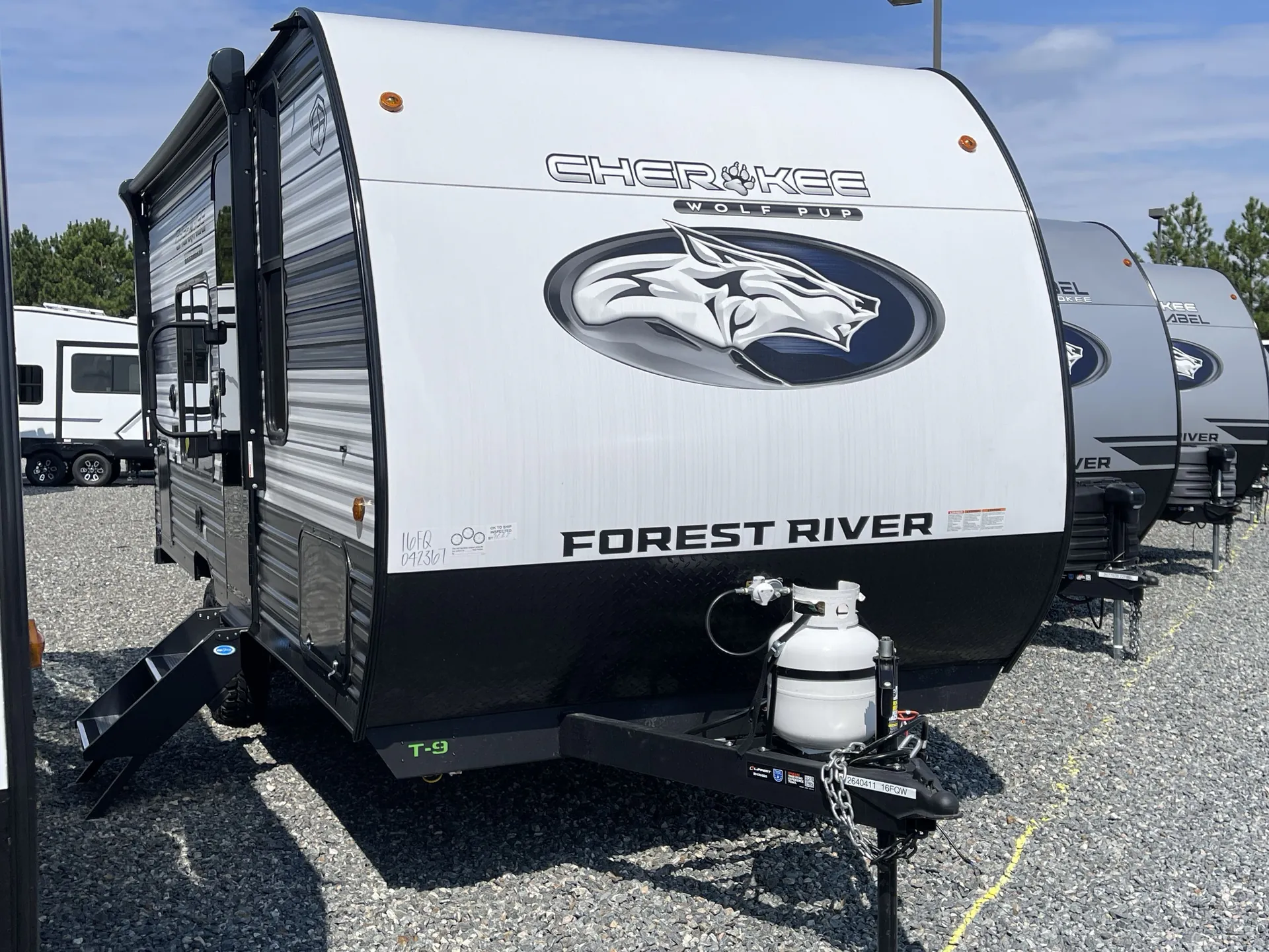 2027 Forest River Cherokee Wolf Pup 16FQW