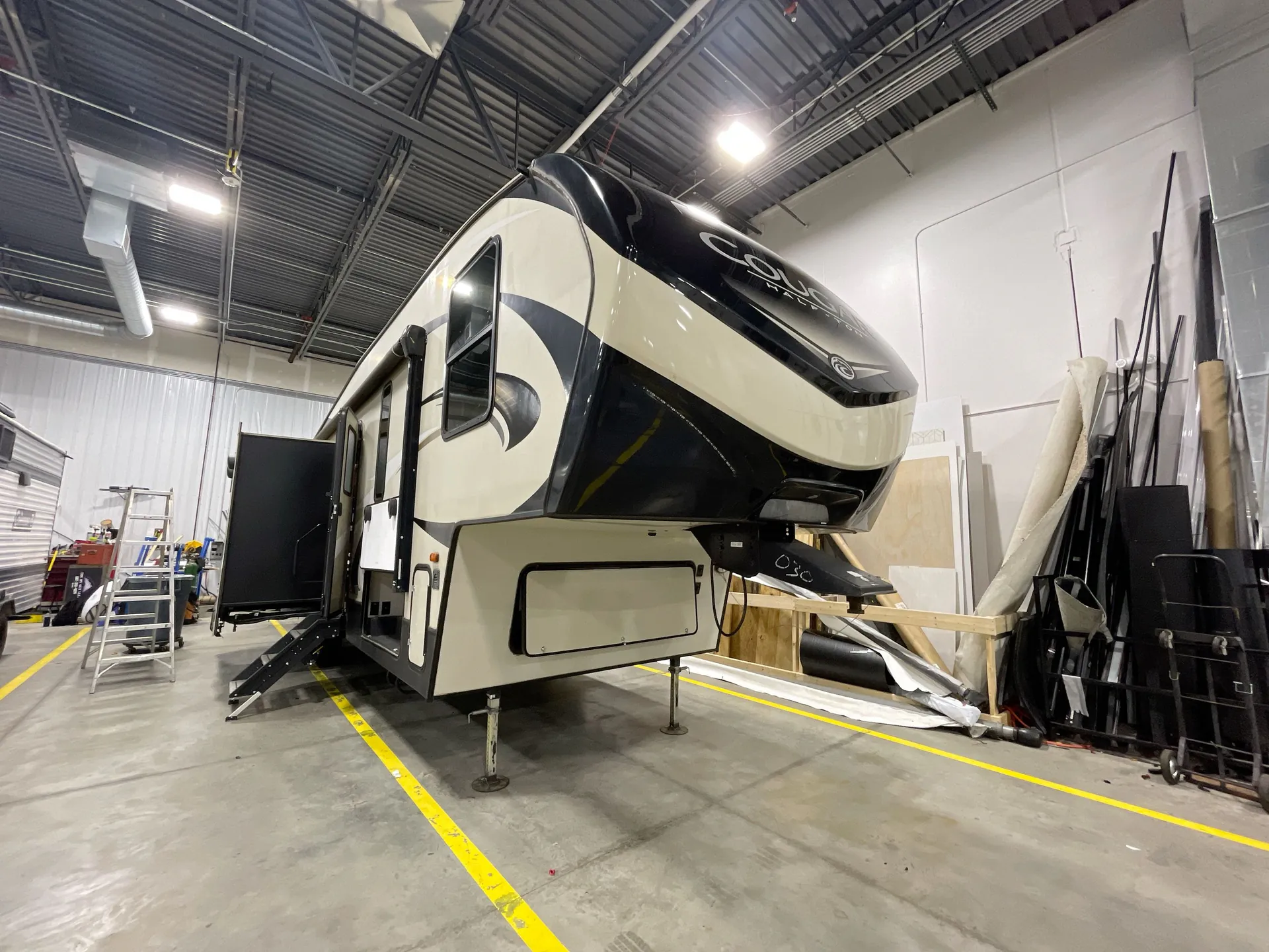 2018 Keystone Cougar Half-Ton 29RKS - Main photo