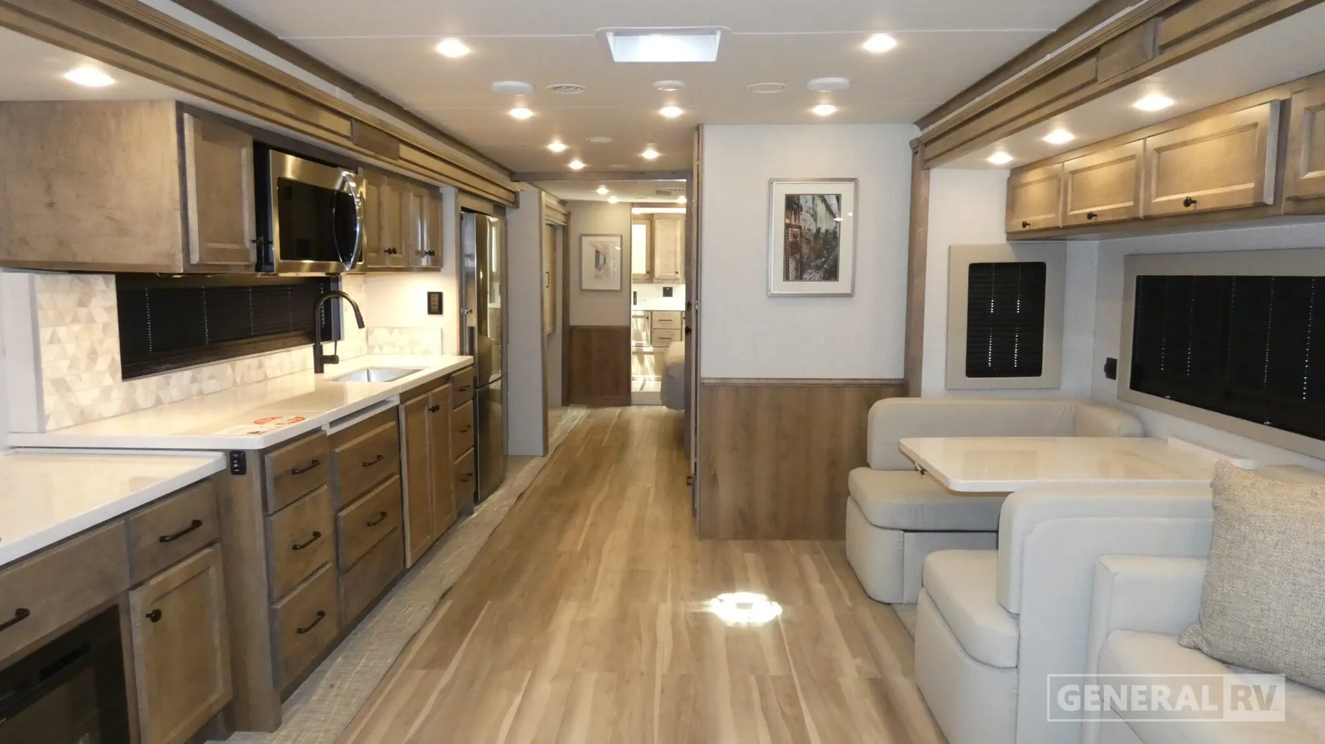 2026 Tiffin Byway 38 CL - Photo 3