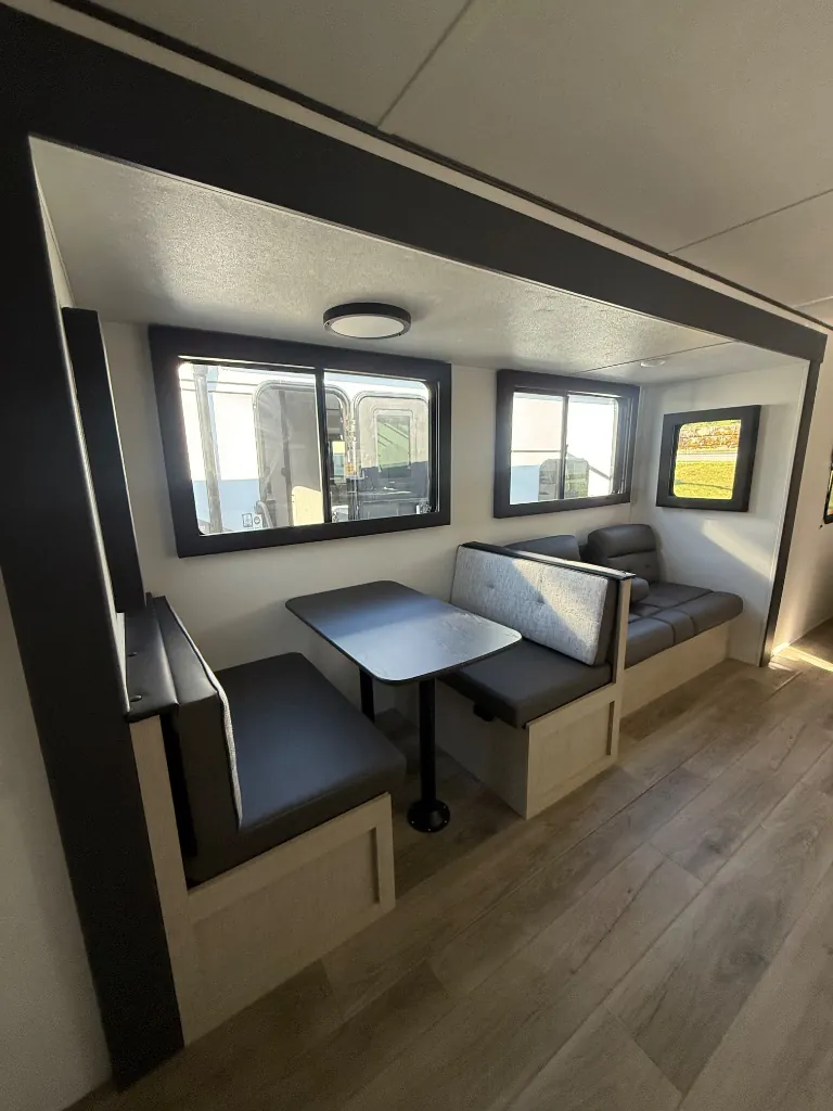 2026 Shasta RVs i-5 Edition 527BHS, Photos photo 18