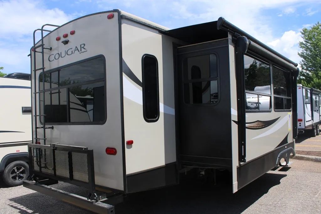 2018 Keystone Cougar Half-Ton Series 32RLI - Photo 4