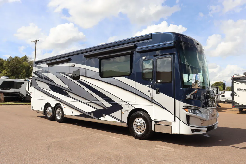 2024 Newmar Mountain Aire 3825 - Photo 2