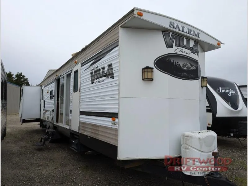 2014 Forest River Salem Villa Series 402QBQ Classic - Main photo