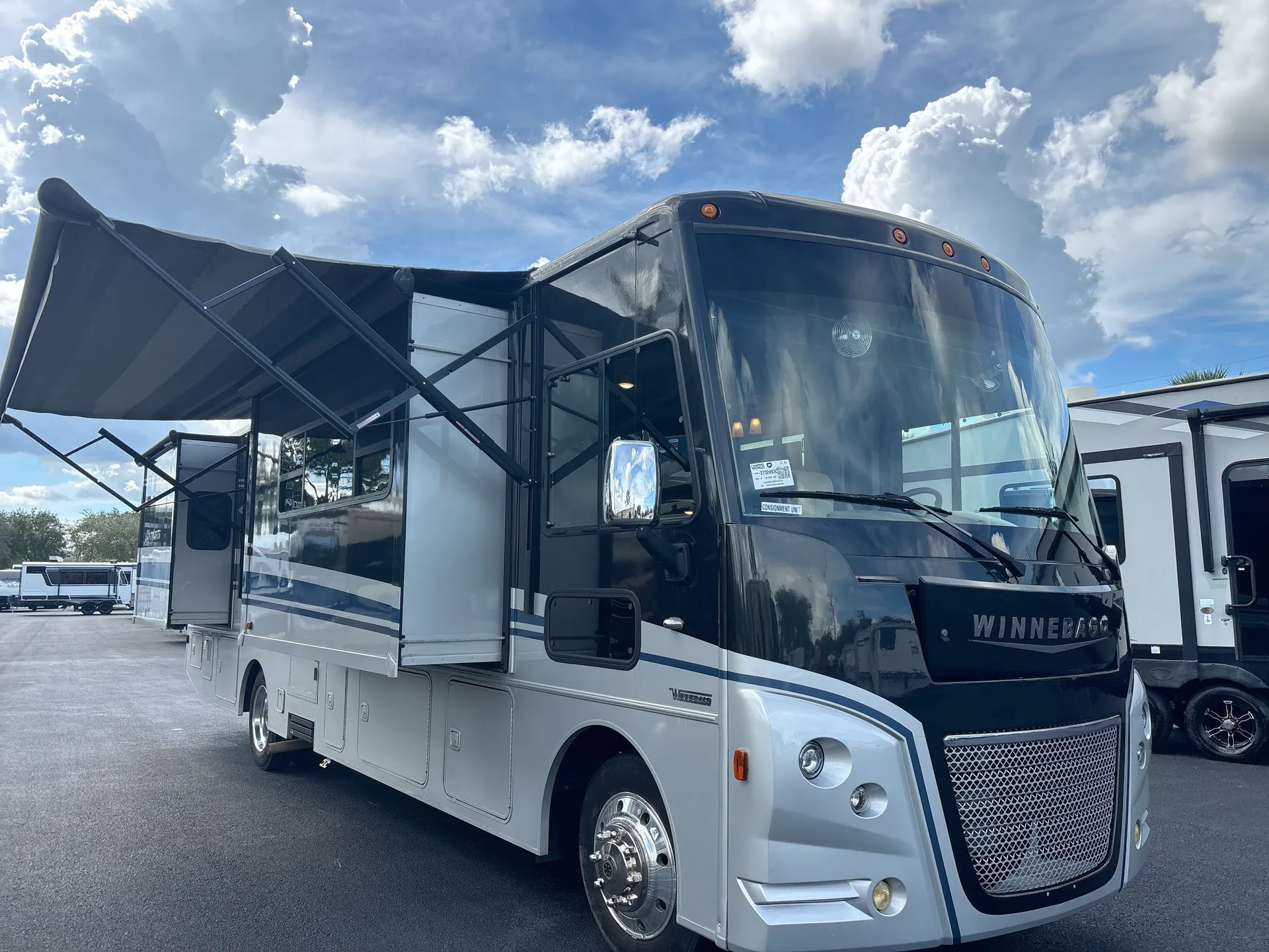 2021 Winnebago Adventurer 33C - Photo 2