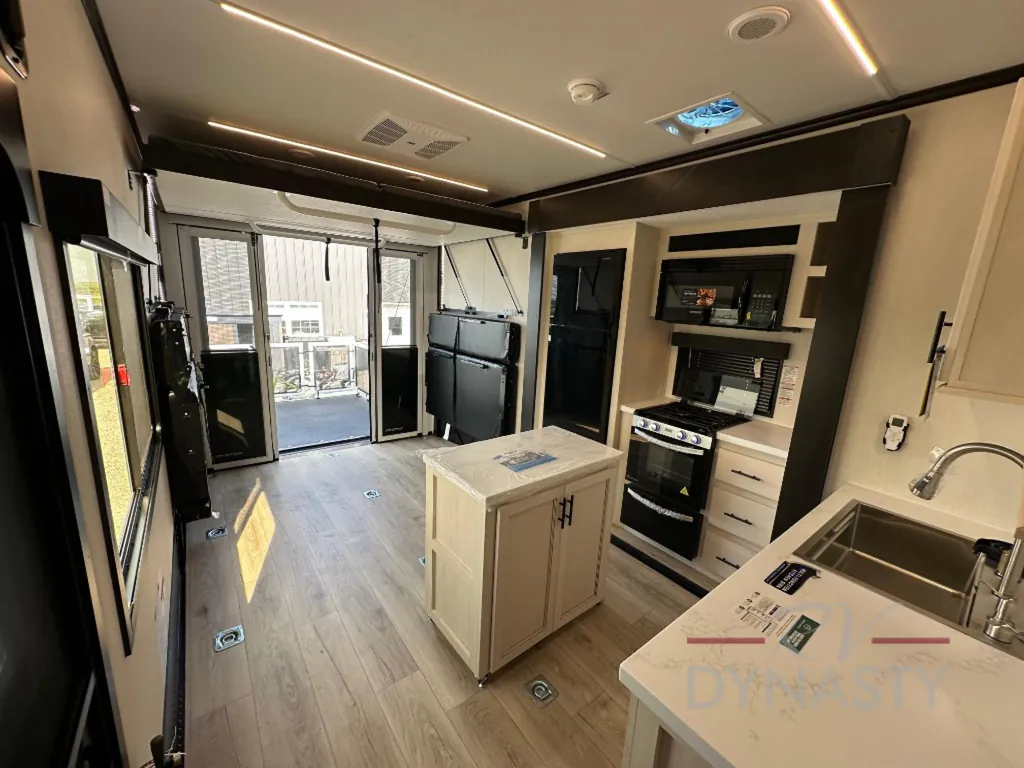 2026 Forest River Vengeance Rogue Armored 26L140, Photos photo 67