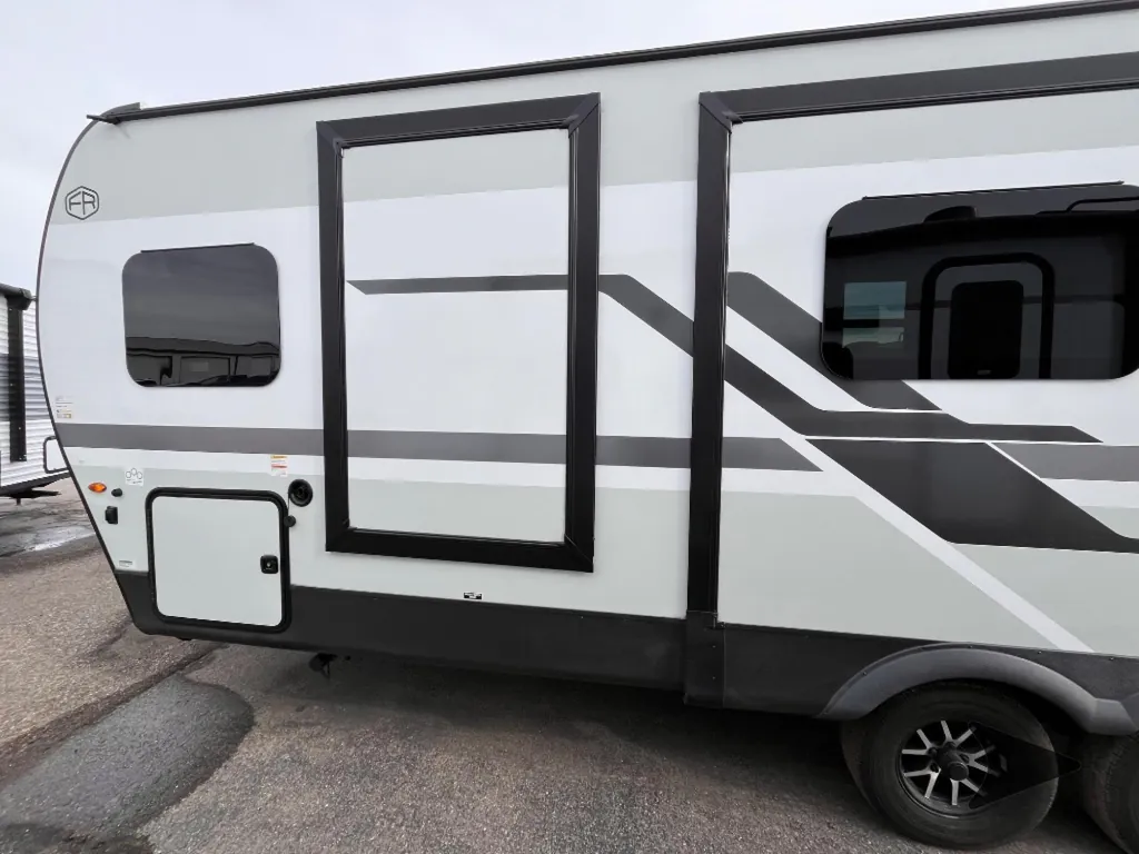 2026 Forest River Flagstaff Micro Lite 25FBD, Photos photo 5