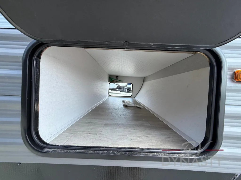 2027 Coachmen Catalina Legacy Edition 333DBDSCK, Photos photo 13