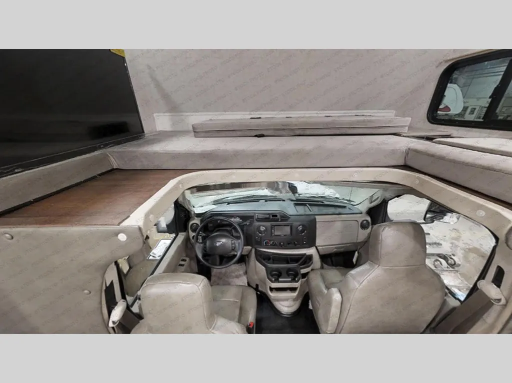 2020 Forest River Sunseeker 3050S, Photos photo 3