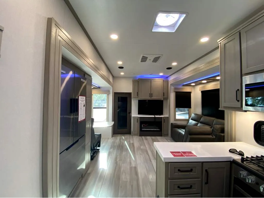 2026 Grand Design Momentum M-Class 414M, Photos photo 26