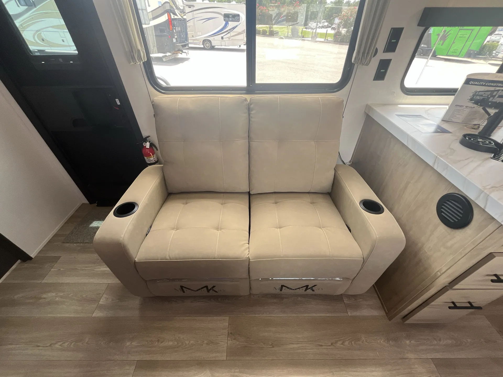 2027 Forest River Cherokee Grey Wolf 26SS — off campside