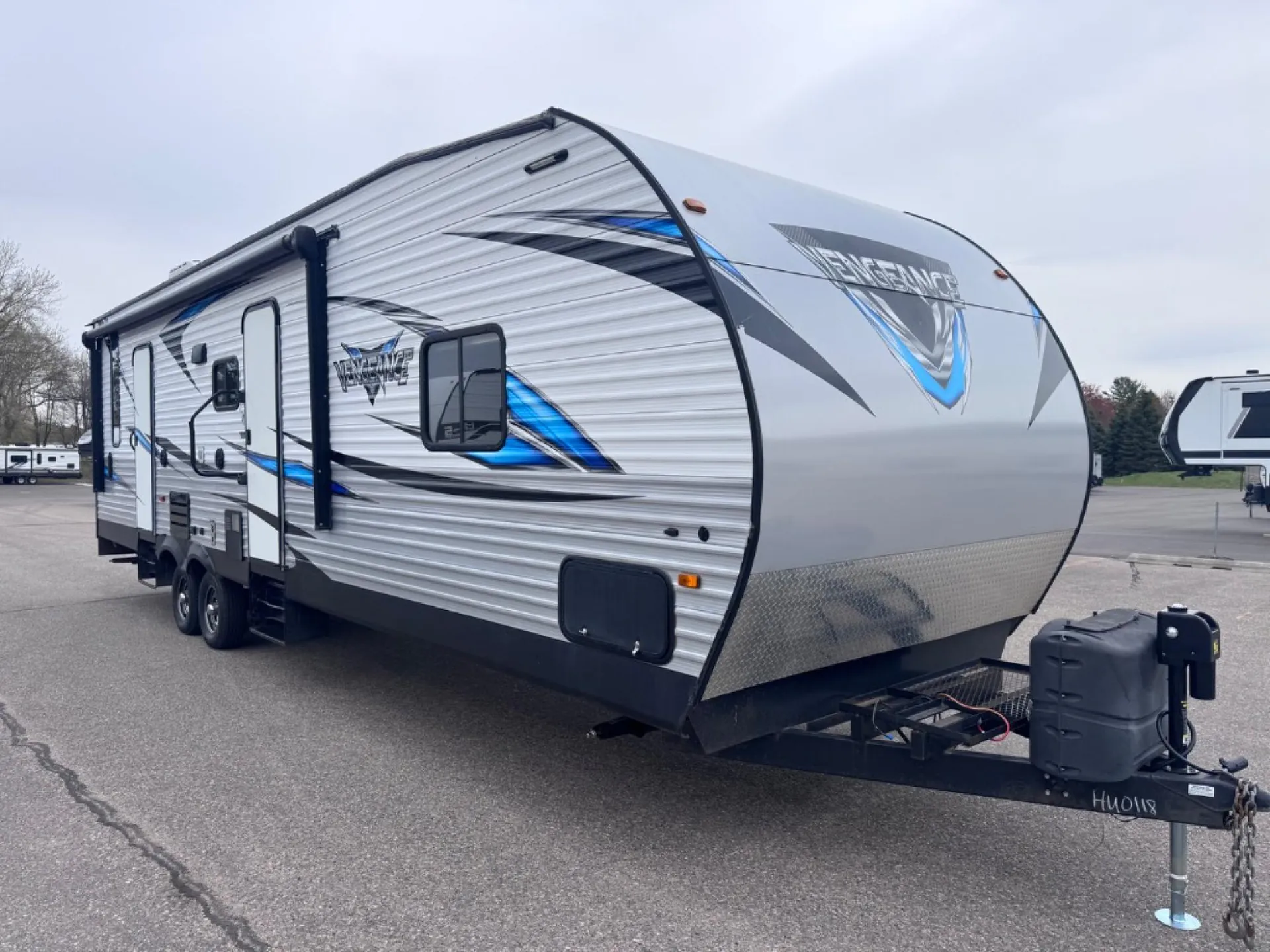 2018 Forest River Vengeance Rogue 31V - Photo 2