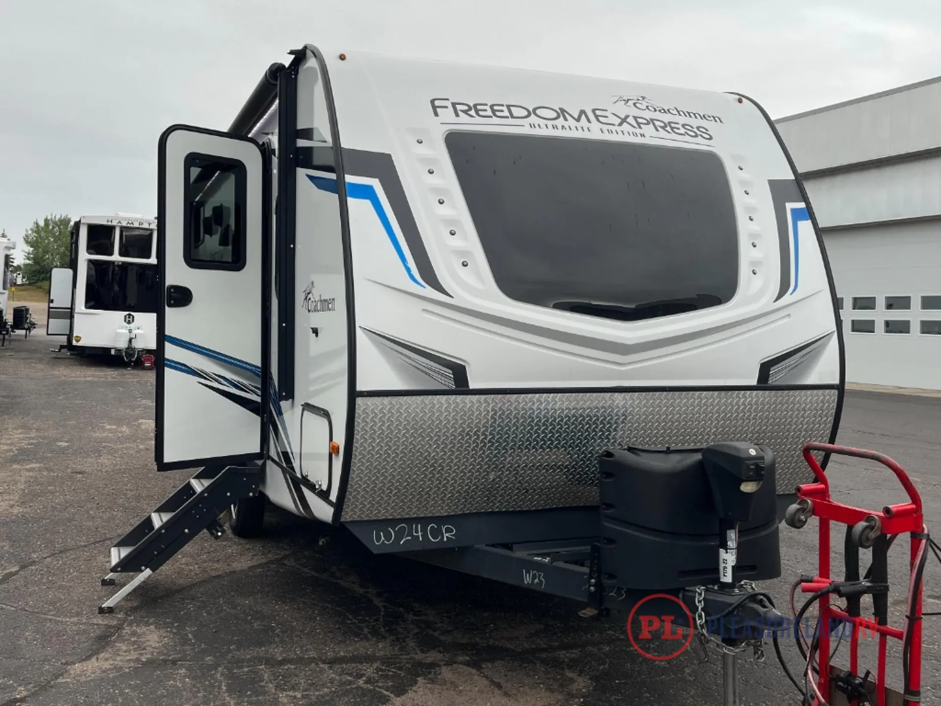 2022 Coachmen Freedom Express Ultra Lite 238BHS - Photo 2