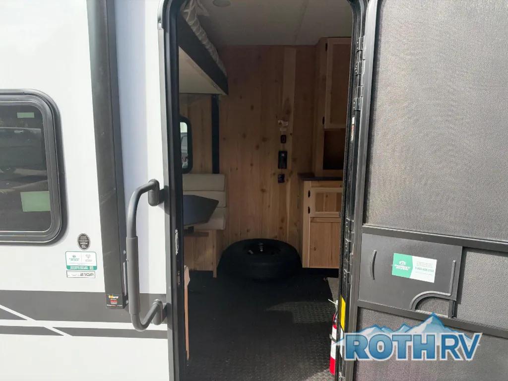 2027 Forest River Cherokee Grey Wolf 21GP, Photos photo 7