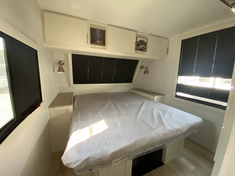 2026 Brinkley Model I 265, Photos photo 17