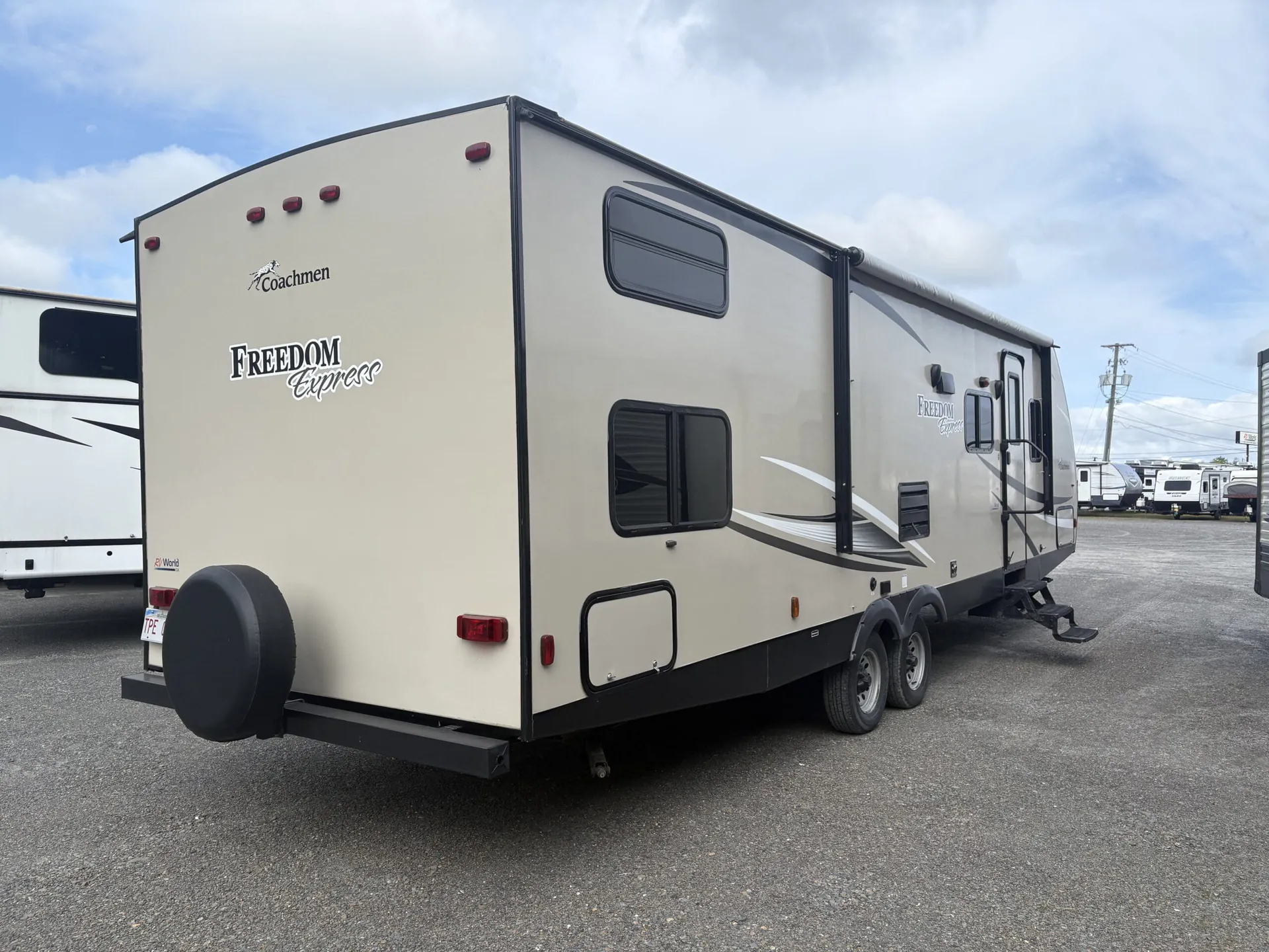 2017 Coachmen Freedom Express 29SE - Photo 4