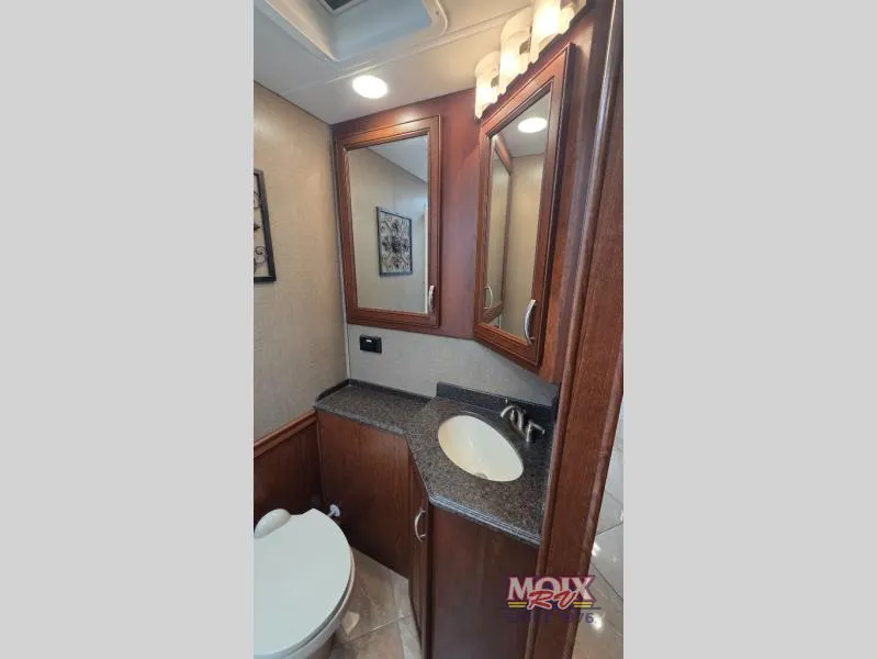 2016 Forest River Berkshire XL 40BH - Photo 4