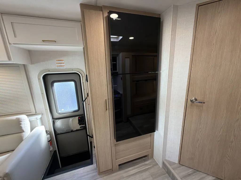 2027 Thor Motor Coach Freedom Elite 31FE, Photos photo 8