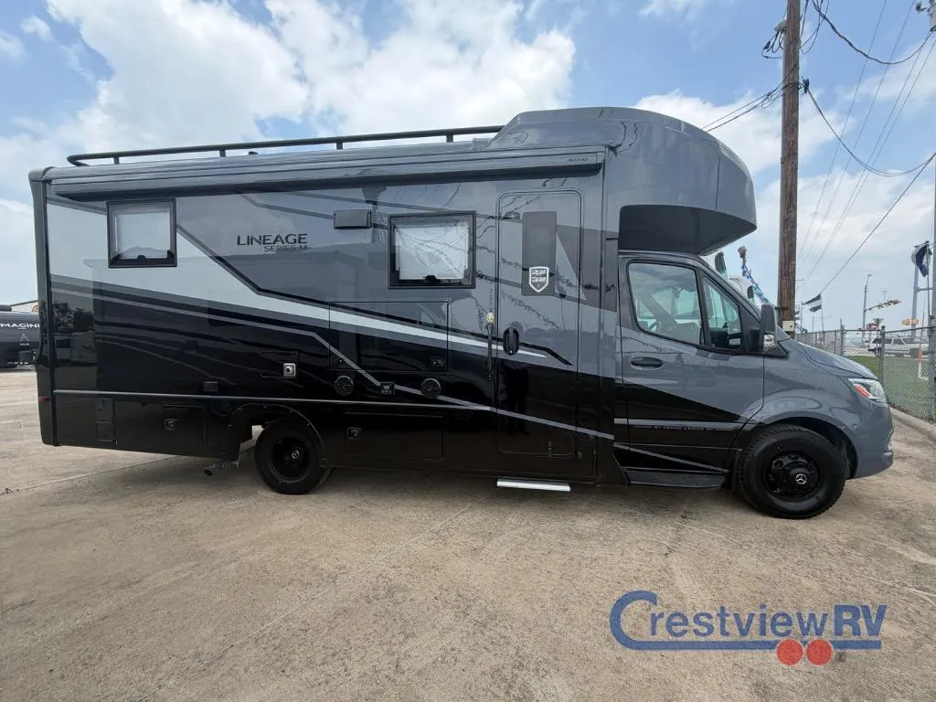 2026 Grand Design Lineage Series M 25FW - Photo 2