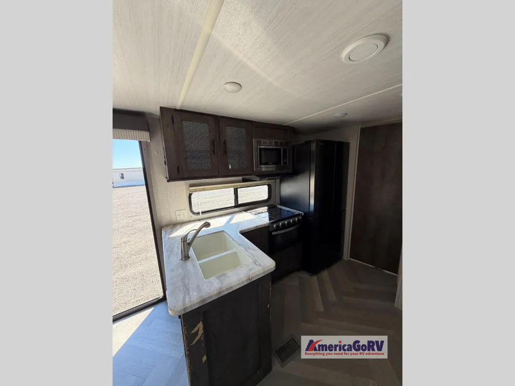 2021 Forest River Wildwood 36VBDS, Photos photo 7
