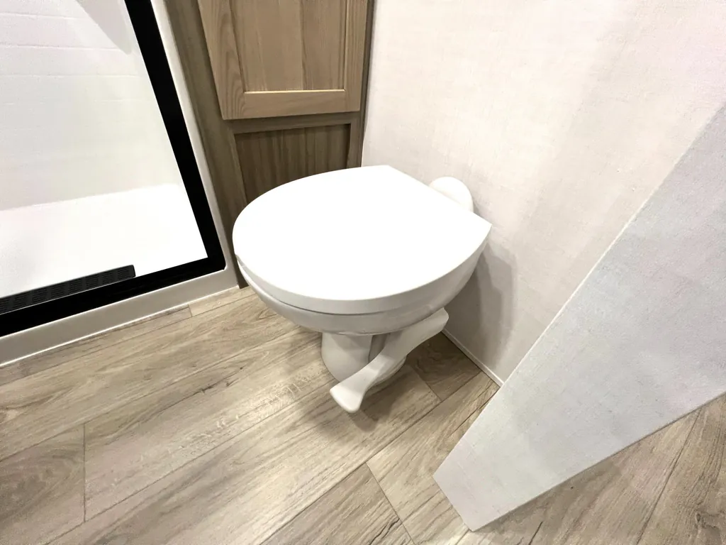 2026 Forest River Rockwood Signature 403SDB, Photos photo 31