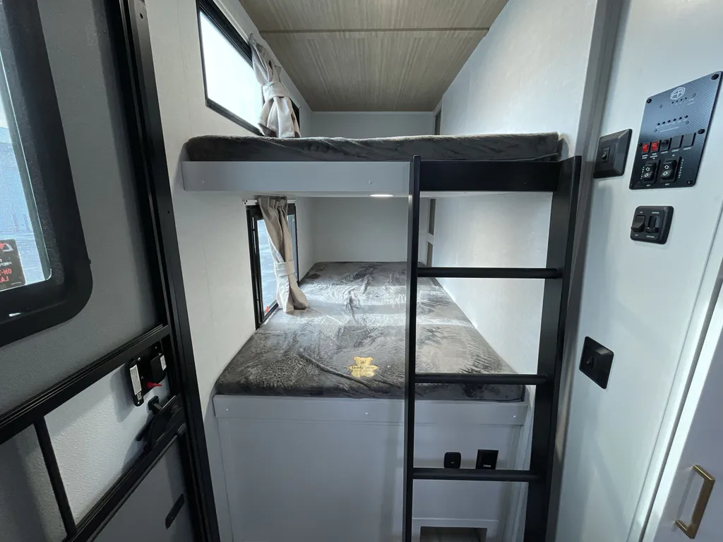 2026 Forest River Vibe Extreme Lite 2600BH, Photos photo 25