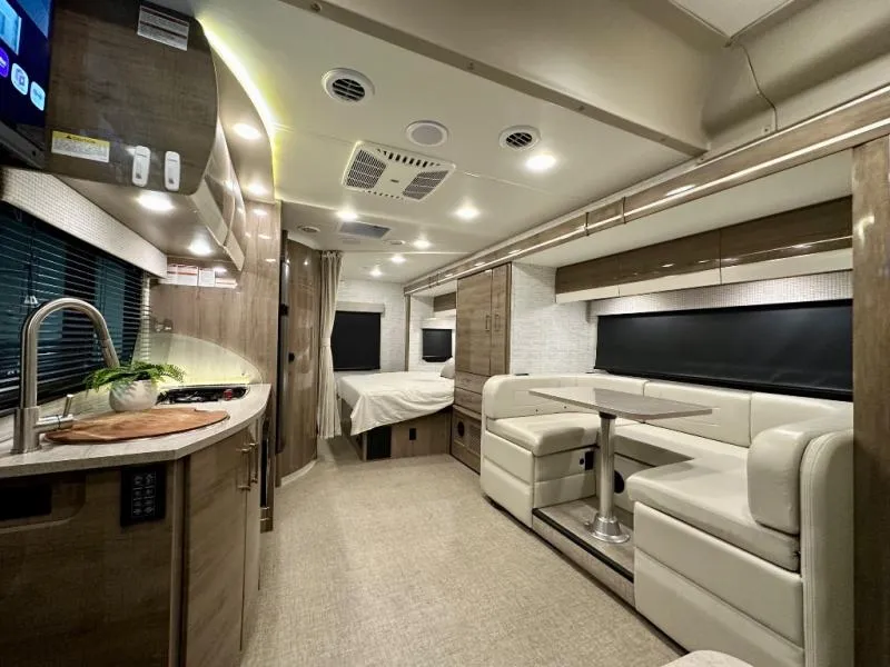 2025 Entegra Coach Qwest 24L - Photo 3