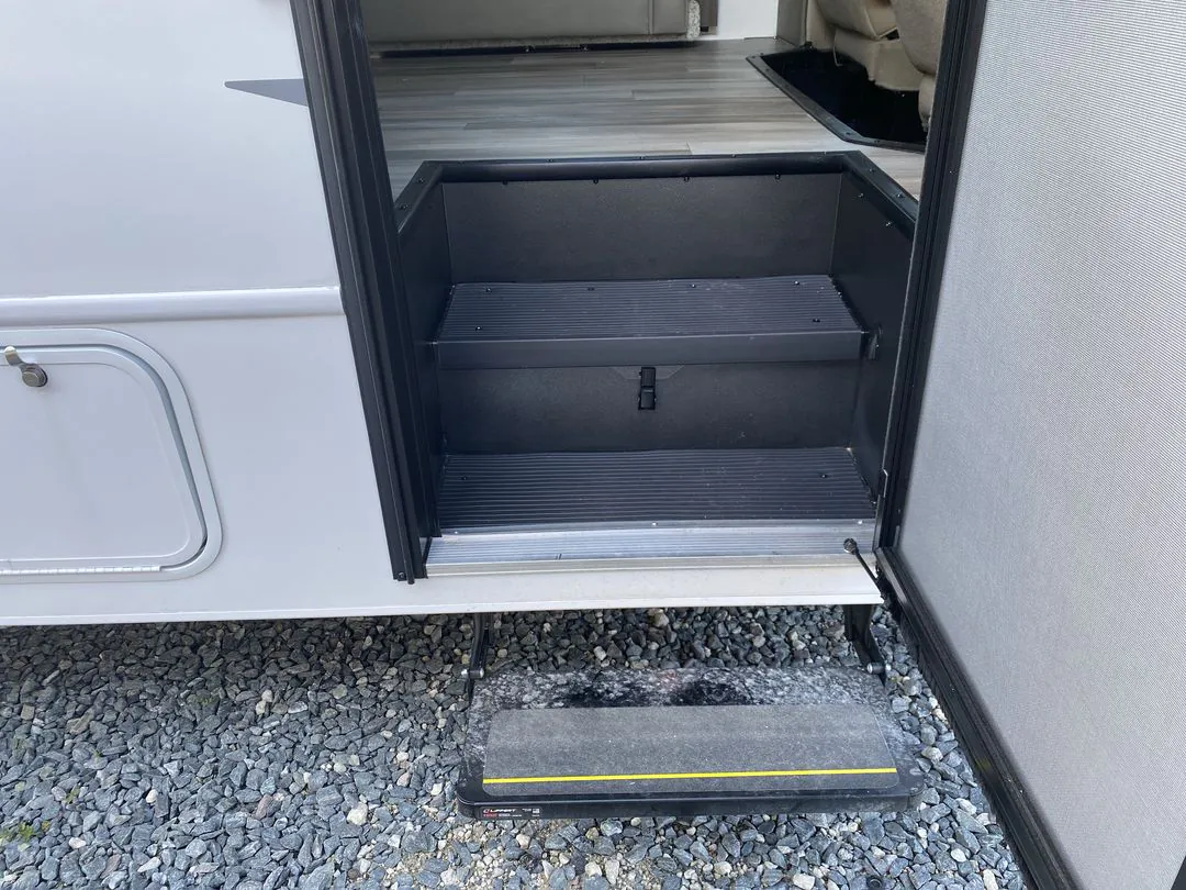 2026 Jayco Redhawk 29KF - Photo 3