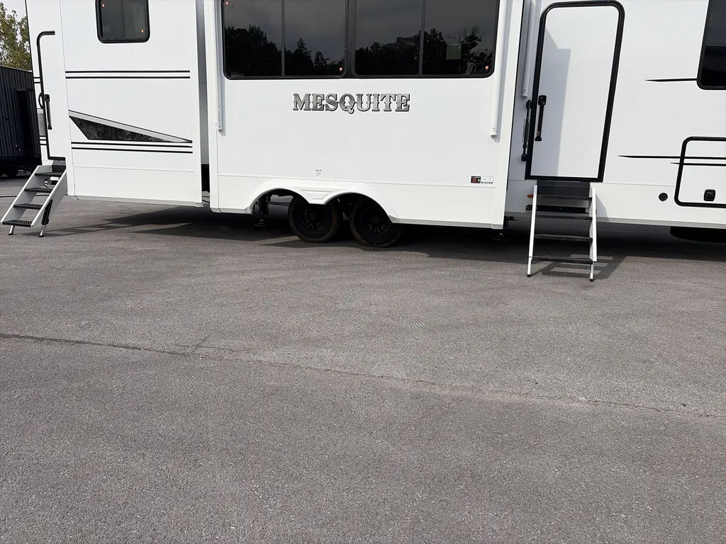 2027 Forest River Mesquite 3835TRIP, Photos photo 39