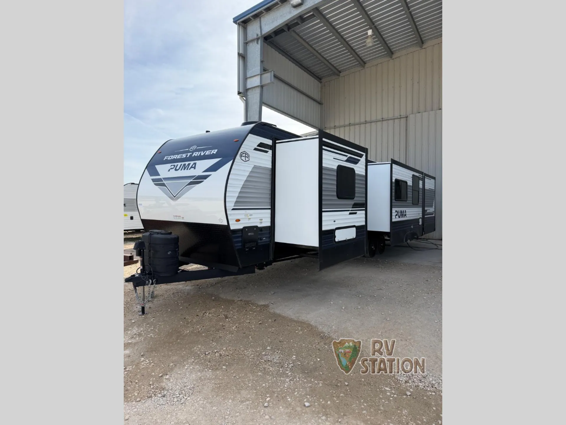 2027 Forest River Puma 32BHFS - Photo 3