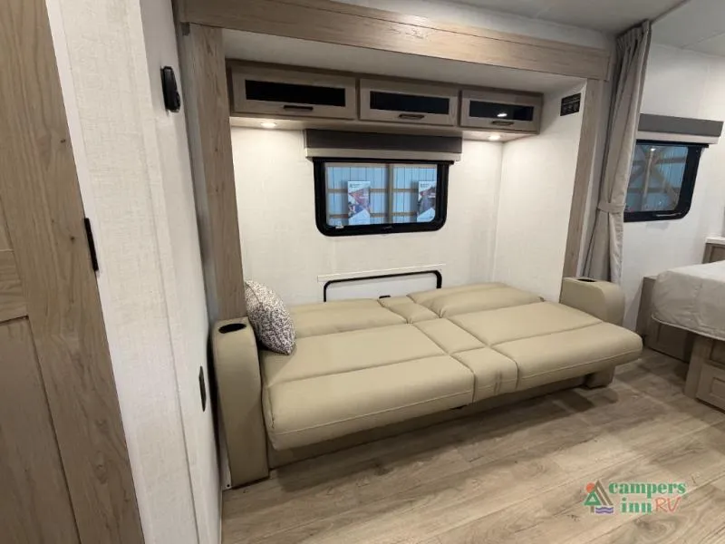 2026 Forest River Rockwood Mini Lite 2109S - Photo 4