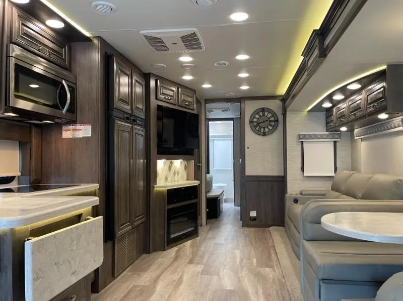 2022 Jayco Seneca 37K - Photo 4