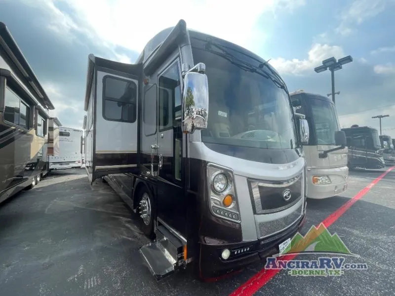 2014 American Coach American Heritage 45T - Main photo