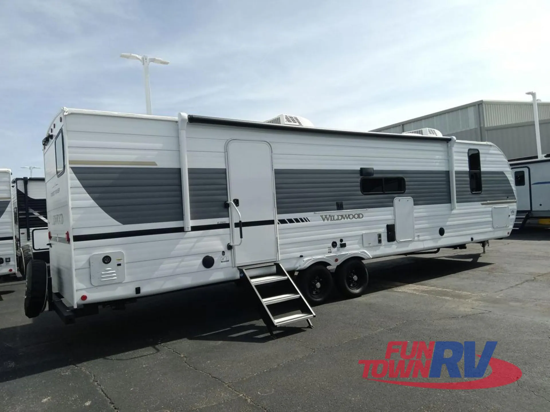2026 Forest River Wildwood 29BDB - Photo 4