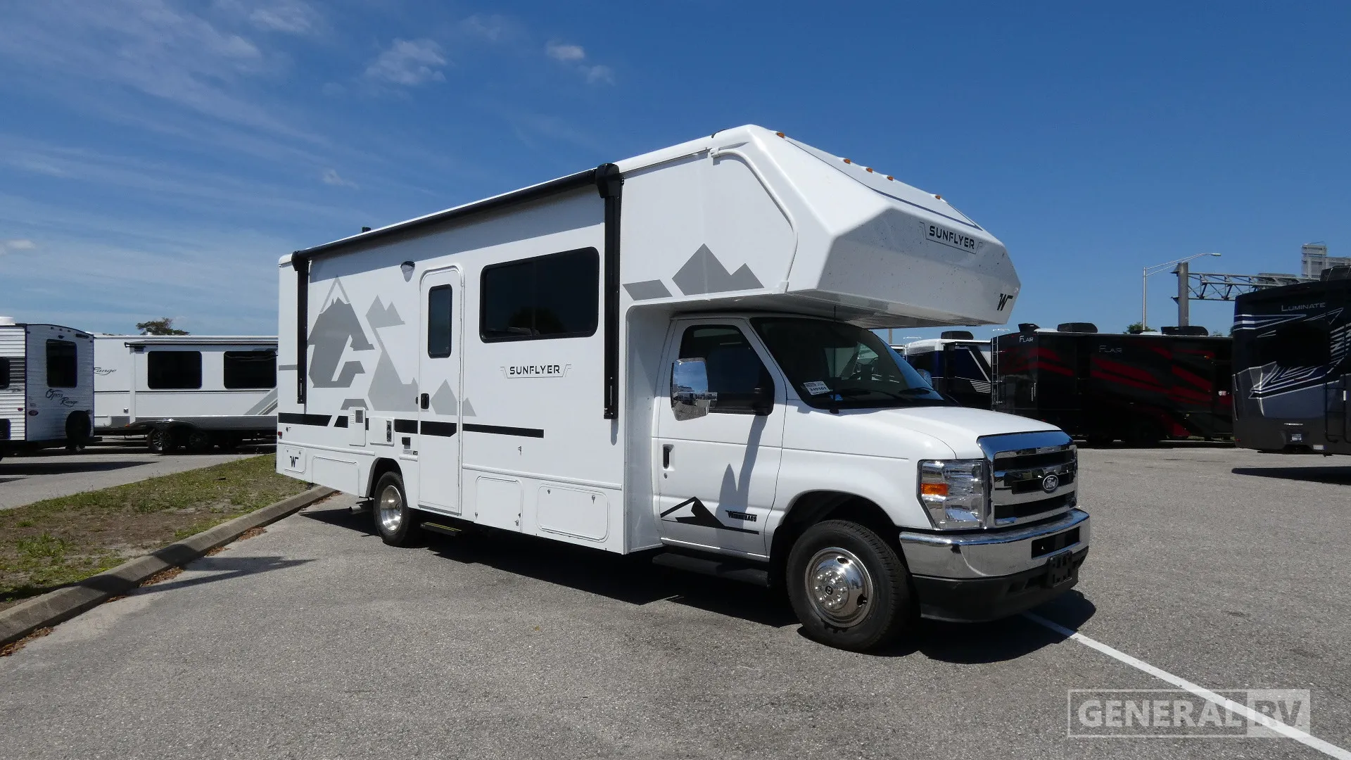 2027 Winnebago Sunflyer 26FE - Photo 2